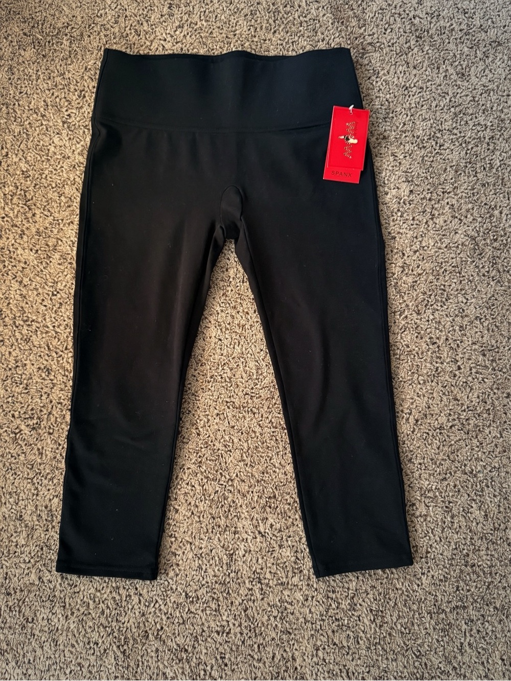 Spanx NWT Capri Feminine Leggings Medium Black Tummy Control Ready To Wow - Picture 2 of 5